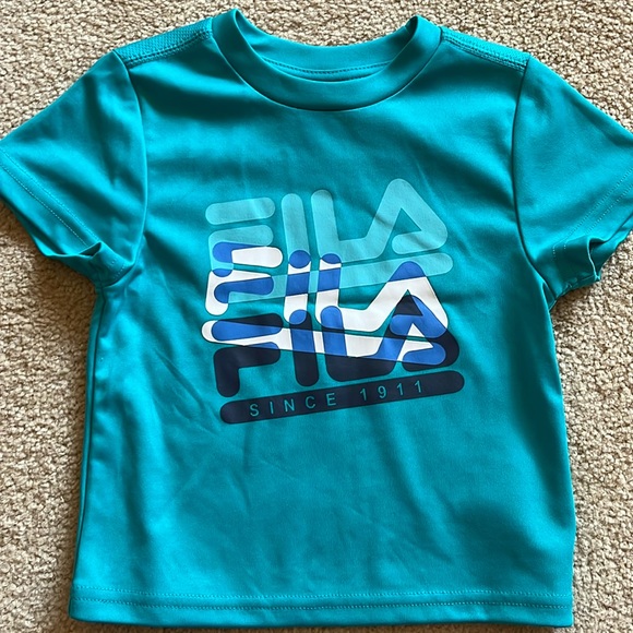 2T FILA tech t-shirt - Picture 1 of 3